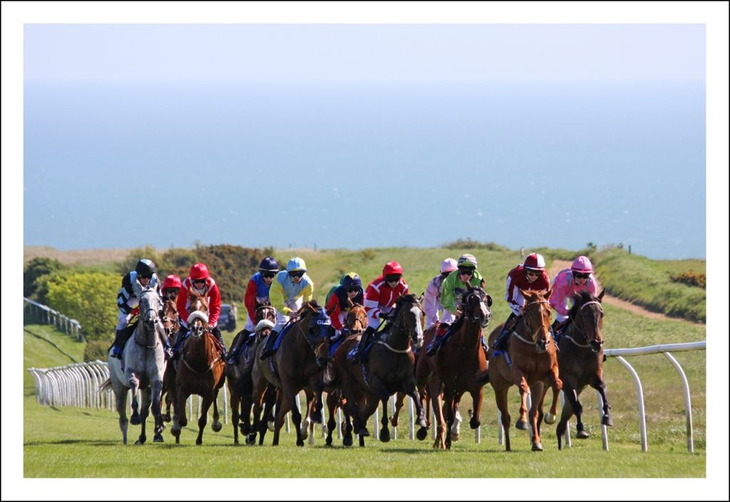 horse_racing_across_the_downs_at_brighton_racecourse